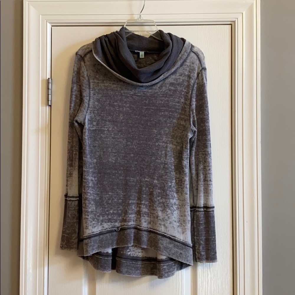 Susina Turtleneck Faded Honeycomb Top